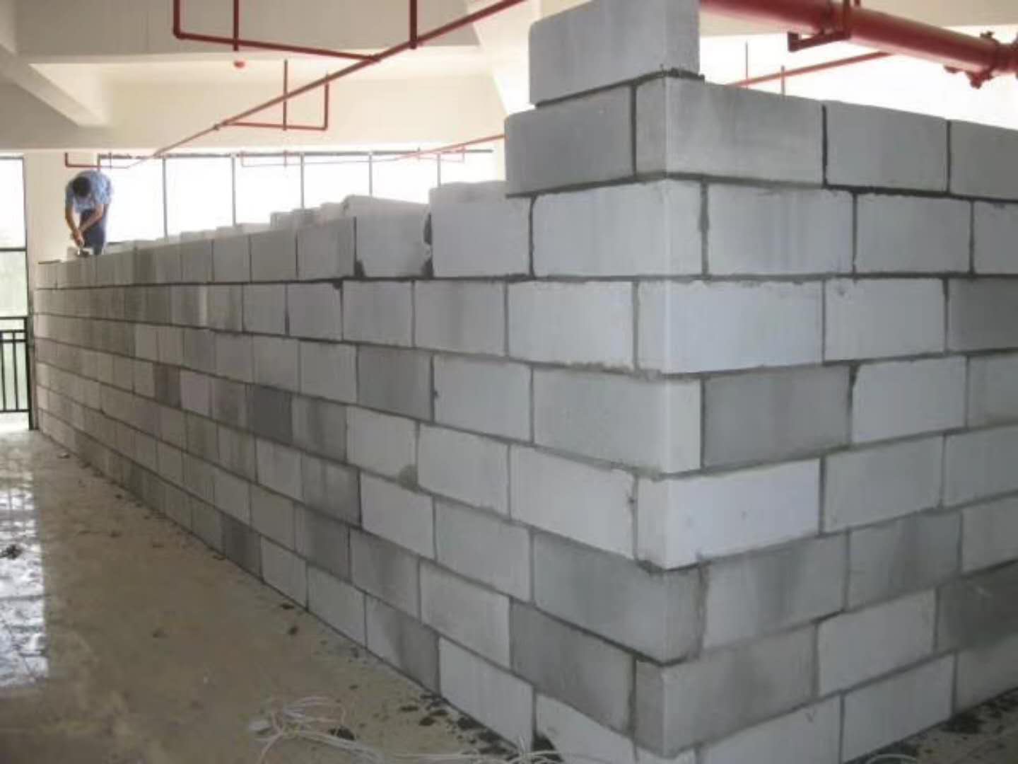 津南蒸压加气混凝土砌块承重墙静力和抗震性能的研究